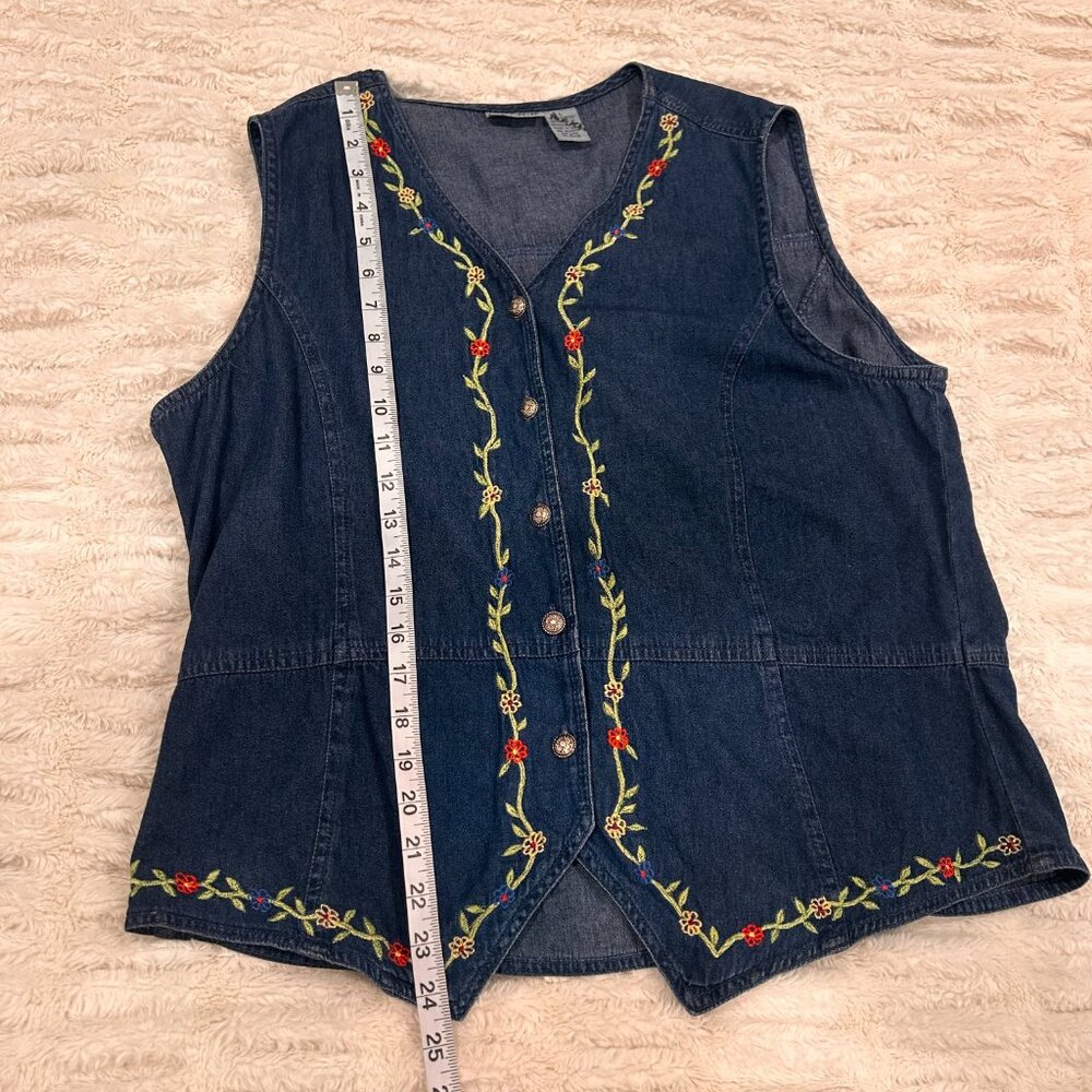 Vintage Sun River Embroidered Blue Denim Vest Grandmacore Size Large - Picture 6 of 6